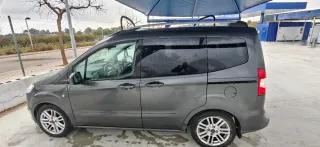 Ford Tourneo Courier 2017