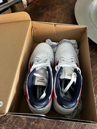 Zapatillas Reebok Blancas y Rojas