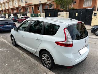 Renault Grand Scenic 2016