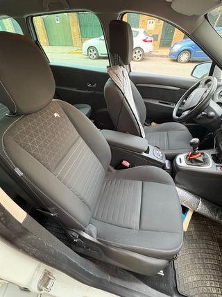 Renault Grand Scenic 2016