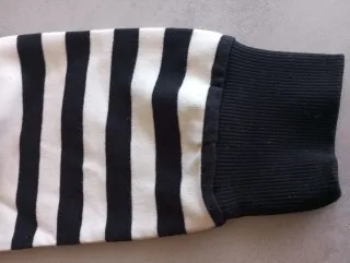 Jersey a rayas negro y blanco. Lefties