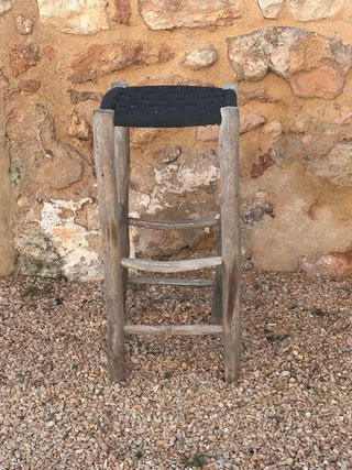 TABURETE ALTO MADERA ESTILO RÚSTICO