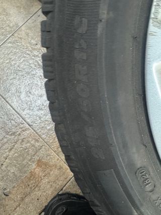 Ruedas 215/60R17C Michelin