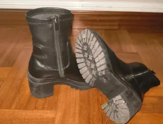 Botines negros tacón