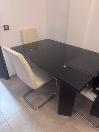 Mesa comedor cristal extensible + 4 sillas
