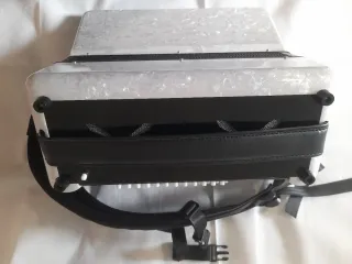 Acordeón Hohner Bravo 60 Bajos