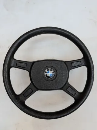 Volante BMW E30