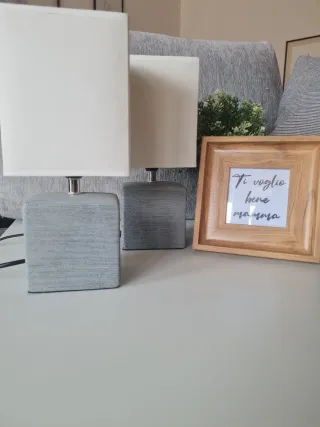 2 Lampade da tavolo moderne