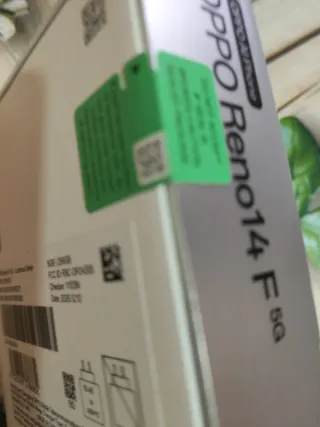 Oppo Reno14 F 5G sin usar