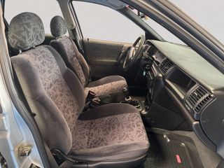 Opel Vectra Comfort 1.6 16v