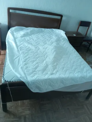 Cama y colchón