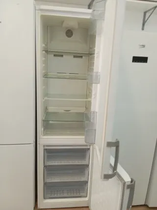 Nevera Beko con garantía y transporte