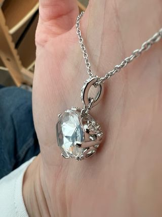 Collar Corazón Swarovski con Piedra. Nuevo.