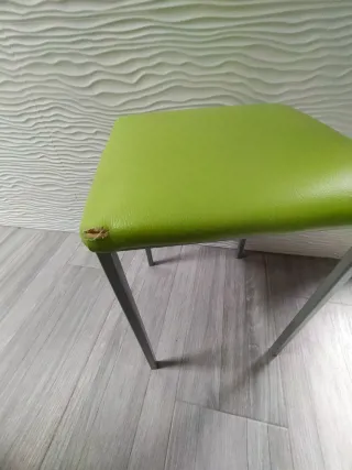 Juego de 2 Taburetes de Cocina En color verde