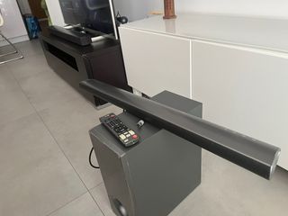 Barra de sonido LG + Subwoofer Negro/Gris