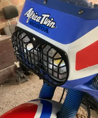 Rejilla Faro Honda Africa Twin RD03