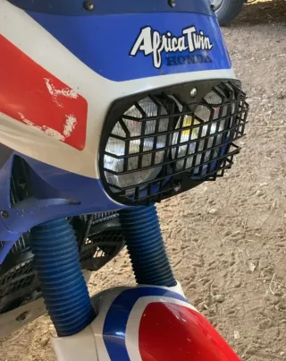 Rejilla Faro Honda Africa Twin RD03