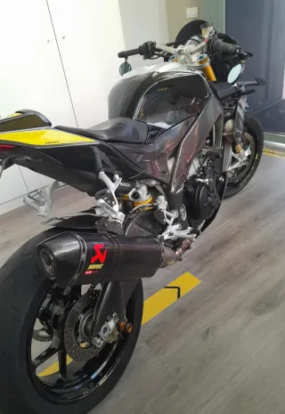 Escape Akrapovic Aprilia Tuono V4