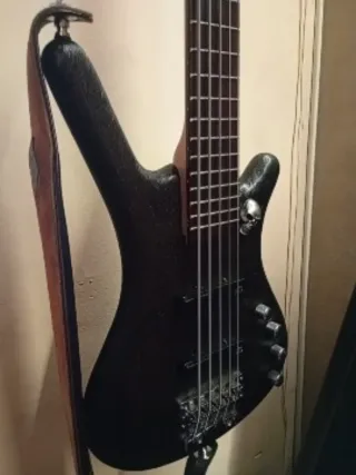 Bajo Warwick RB Corvette 5 cuerdas
