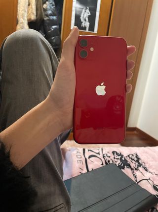 iPhone 11 128GB Rojo