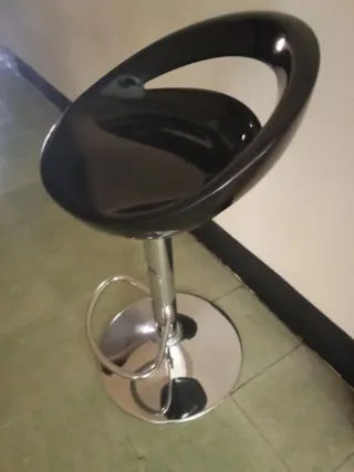 Silla de Bar Negra y Plateada