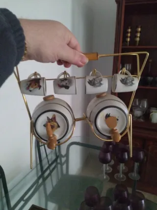 Set 4 chupitos y 2 barriles decorativos