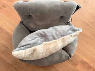 Cama para perro/gato para coche