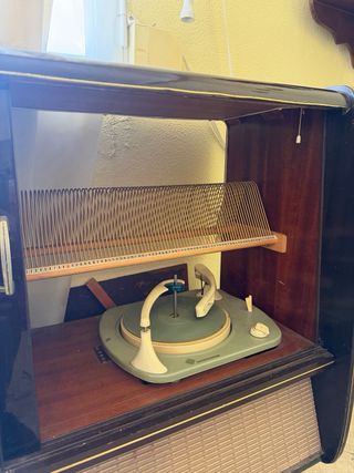 Mueble Tocadiscos Vintage