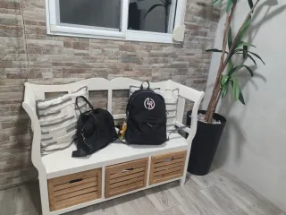 Banco de madera con cajones