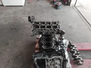 Bloque, culata, cigüeñal y pistones M9TB870