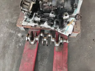 Bloque, culata, cigüeñal y pistones M9TB870