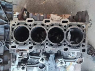 Bloque, culata, cigüeñal y pistones M9TB870