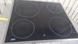 Vitrocerámica y Horno Zanussi