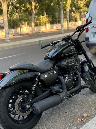 Keeway V Cruiser 125 Negra 2021