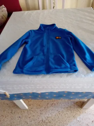 Sudadera azul niño 5-6 años