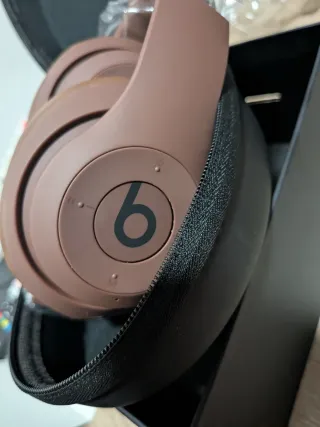 Cascos Beats Studio Pro Marron/blanco/negro