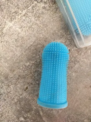 7 spazzolini in silicone per pulizia denti cane.