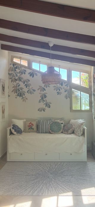 Diván IKEA Hemnes con almacenaje