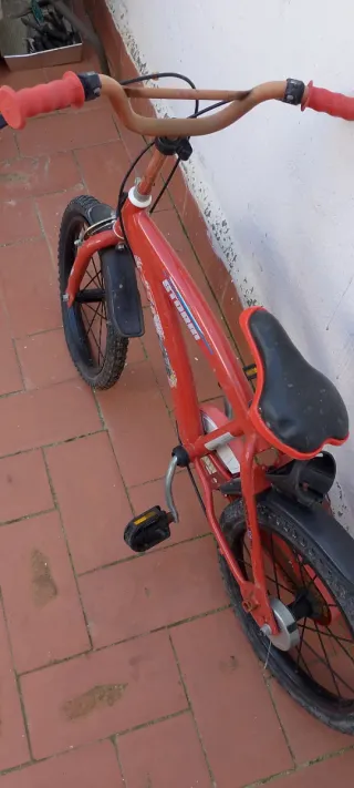 Bicicleta infantil roja STORM