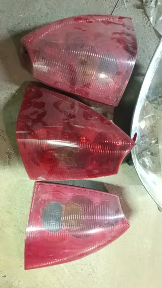 Faros y Pilotos Peugeot 307