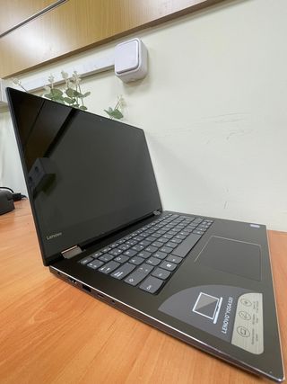 Lenovo Yoga 520-14LKB -81275-