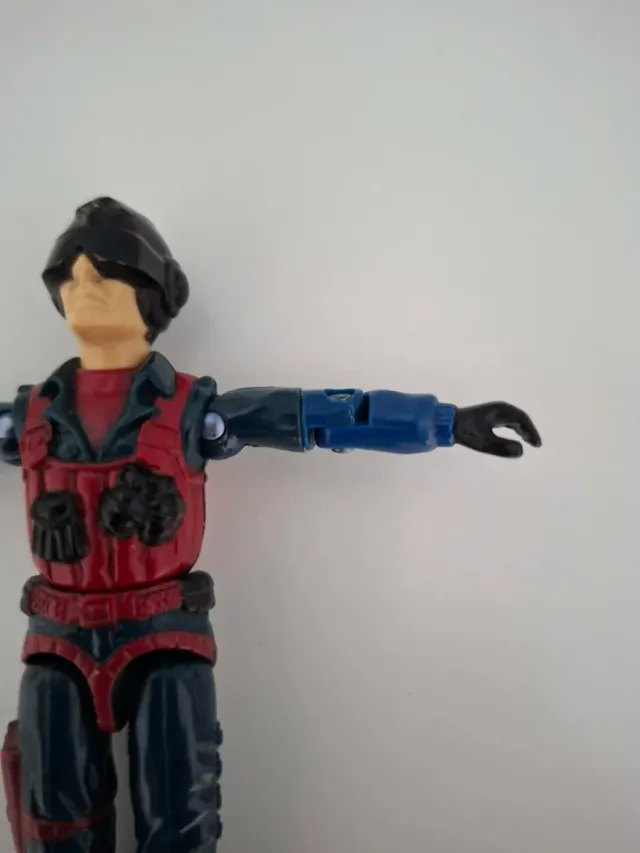 GI JOE Scrap Iron 1984 figura y accesorios