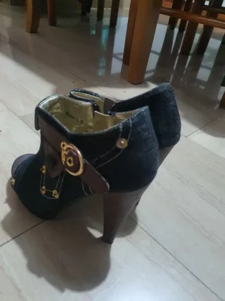 Scarpe con tacco vintage in jeans