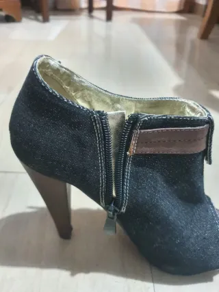 Scarpe con tacco vintage in jeans