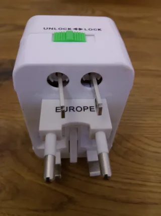 Adaptador de viaje universal