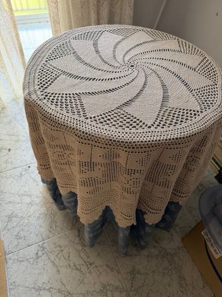 Mesa camilla redonda beige y azul