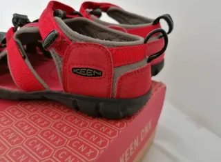 Sandalias Keen Rojas Niño Talla 31