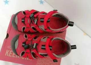 Sandalias Keen Rojas Niño Talla 31