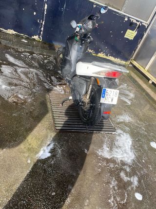 Kymco Agility Scooter Automática