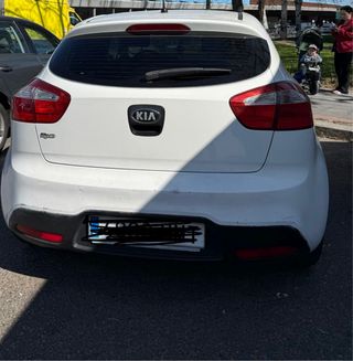 Kia Rio Blanco 2012